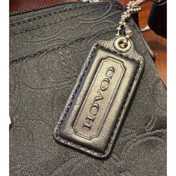 Coach black sling bag crossbody NWOT signature coach pattern - Picture 9 of 9